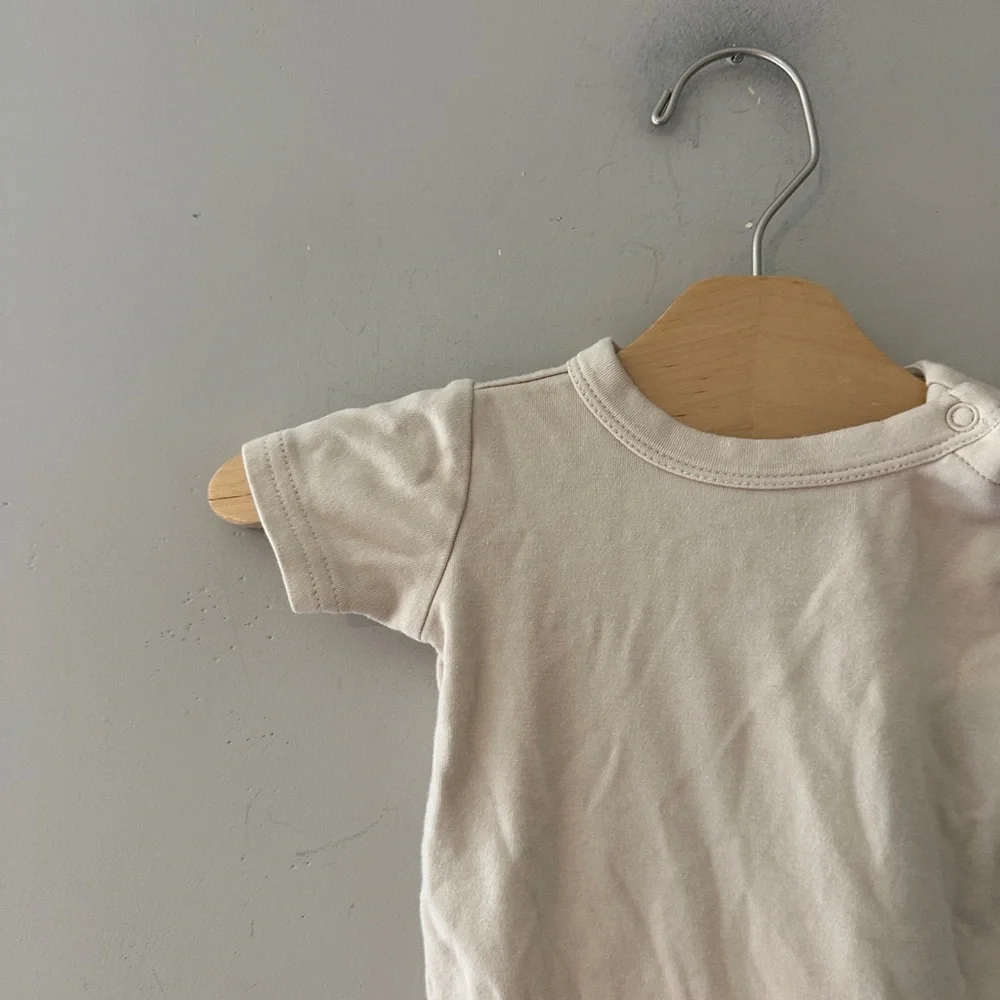 ADD ON $12‎ goumi x babylist cotton cream onesie 0-3M Zara